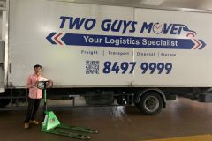Two-Guys-Mover-8